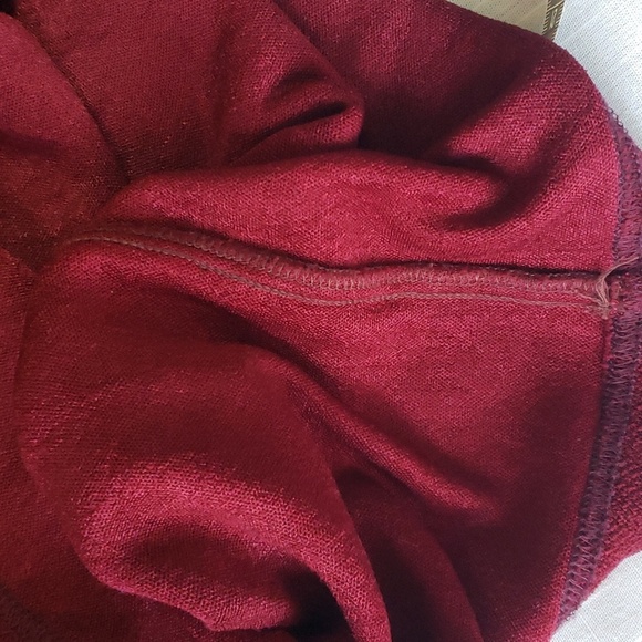 UnBranded.  Acetate & Spandex' Burgundy; Scoop Neckline; Sleeveless. Size 12 *** - Picture 8 of 12